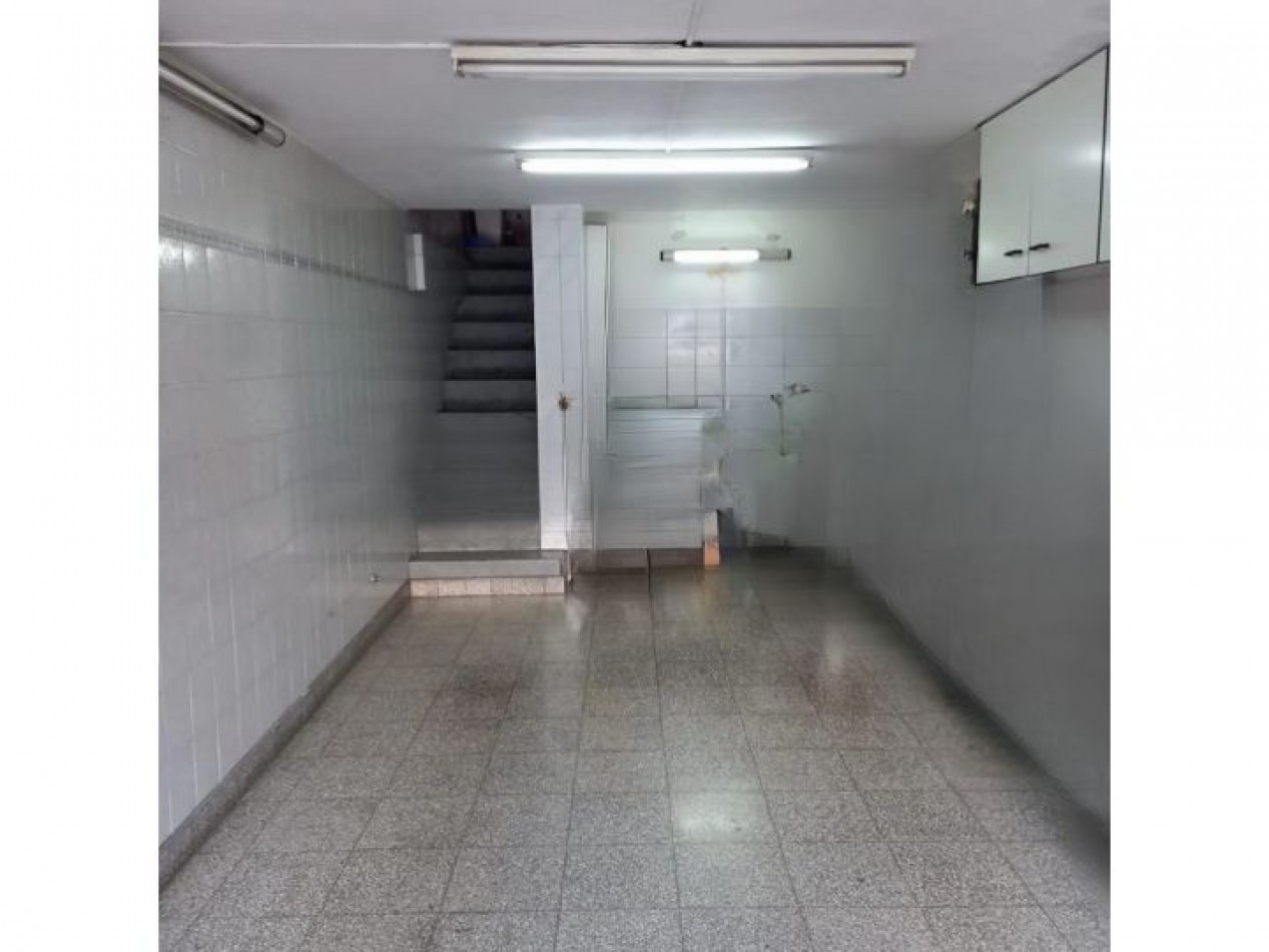 VENTA TRIPLEX PARQUE AVELLANEDA 5 AMBIENTES CON PATIO/ APTO CREDITO