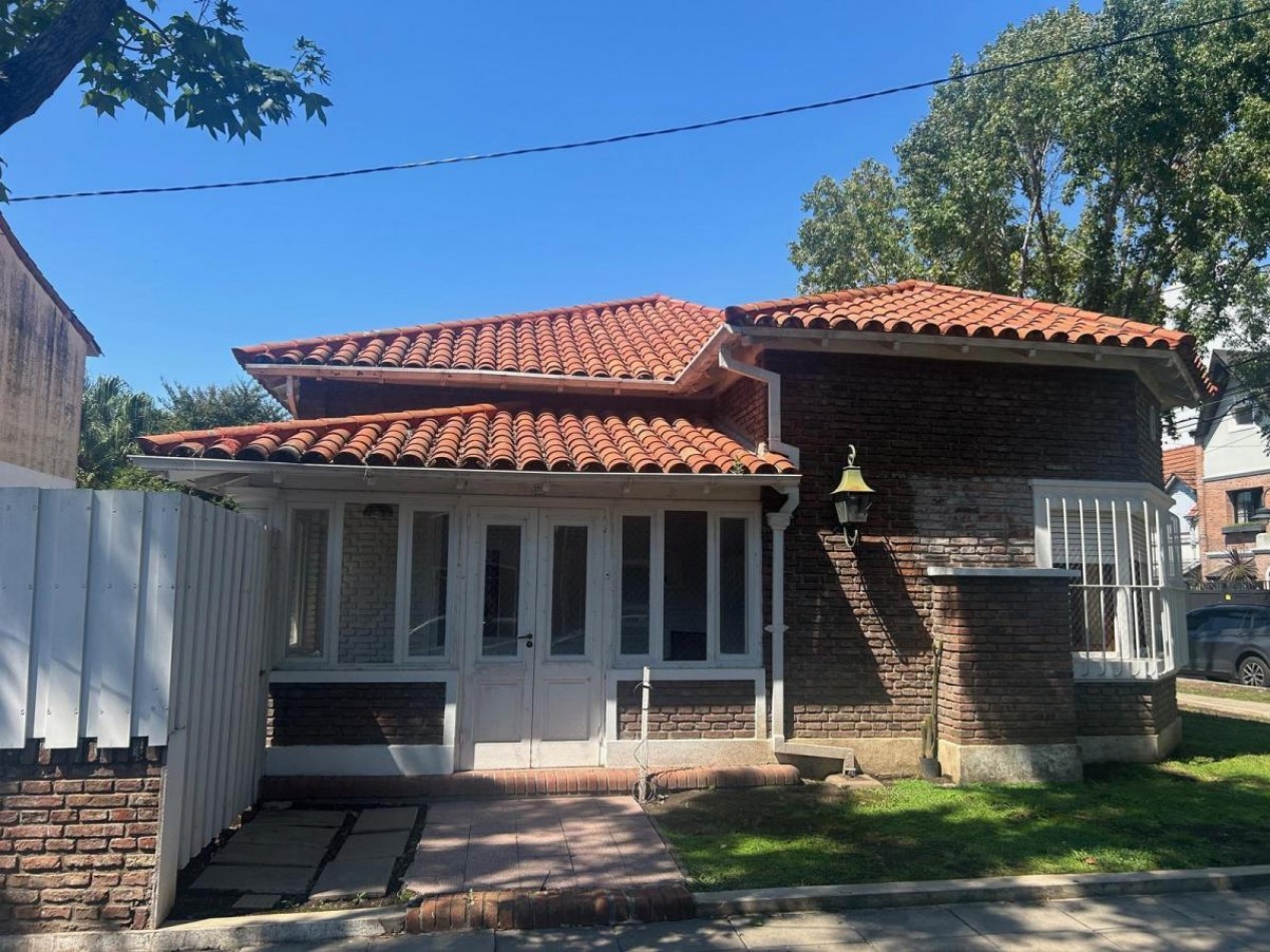 Venta Casa La Lucila 5 ambientes