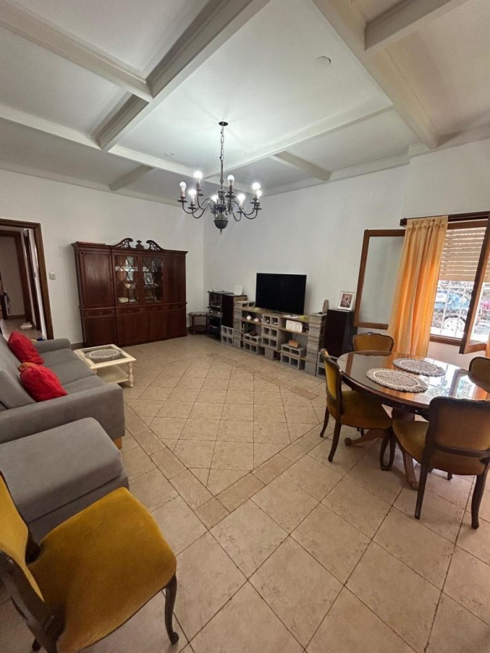 Venta Casa La Lucila 5 ambientes