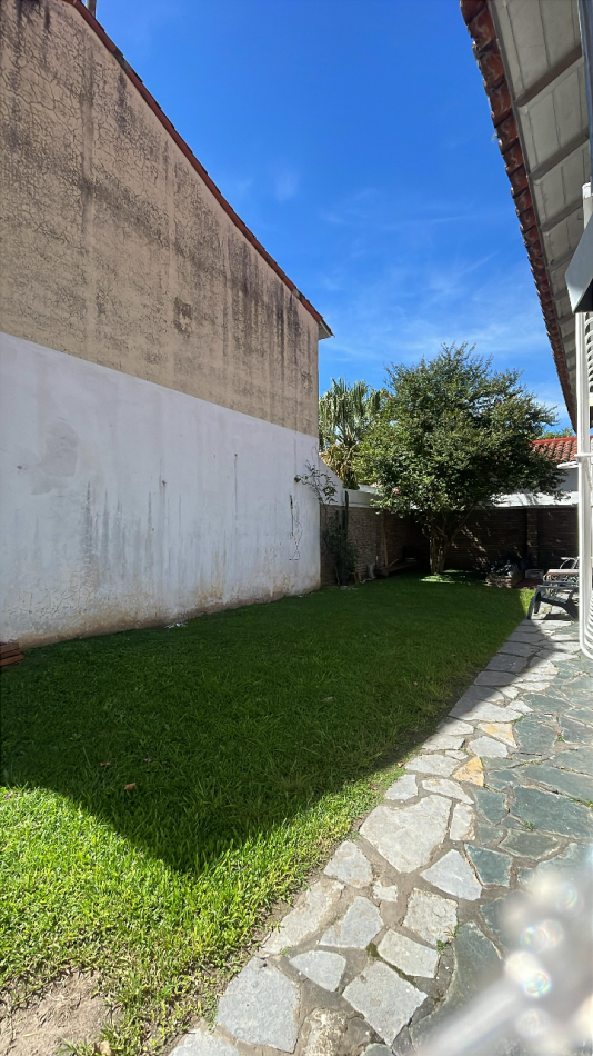 Venta Casa La Lucila 5 ambientes