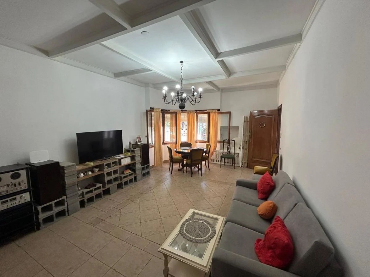 Venta Casa La Lucila 5 ambientes