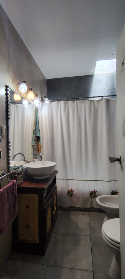 VENTA CASA EL PALOMAR 5 AMBIENTES 