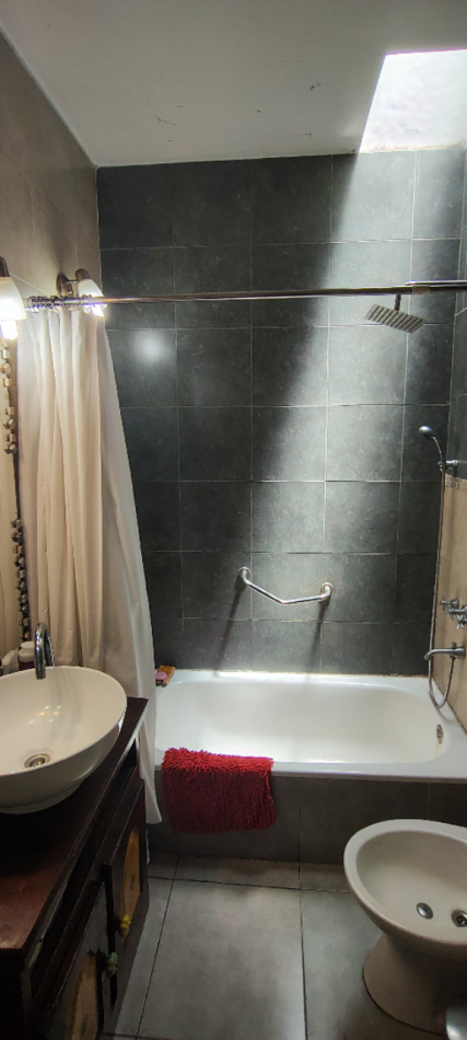 VENTA CASA EL PALOMAR 5 AMBIENTES 