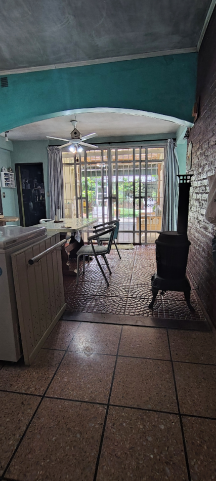 VENTA CASA EL PALOMAR 5 AMBIENTES 