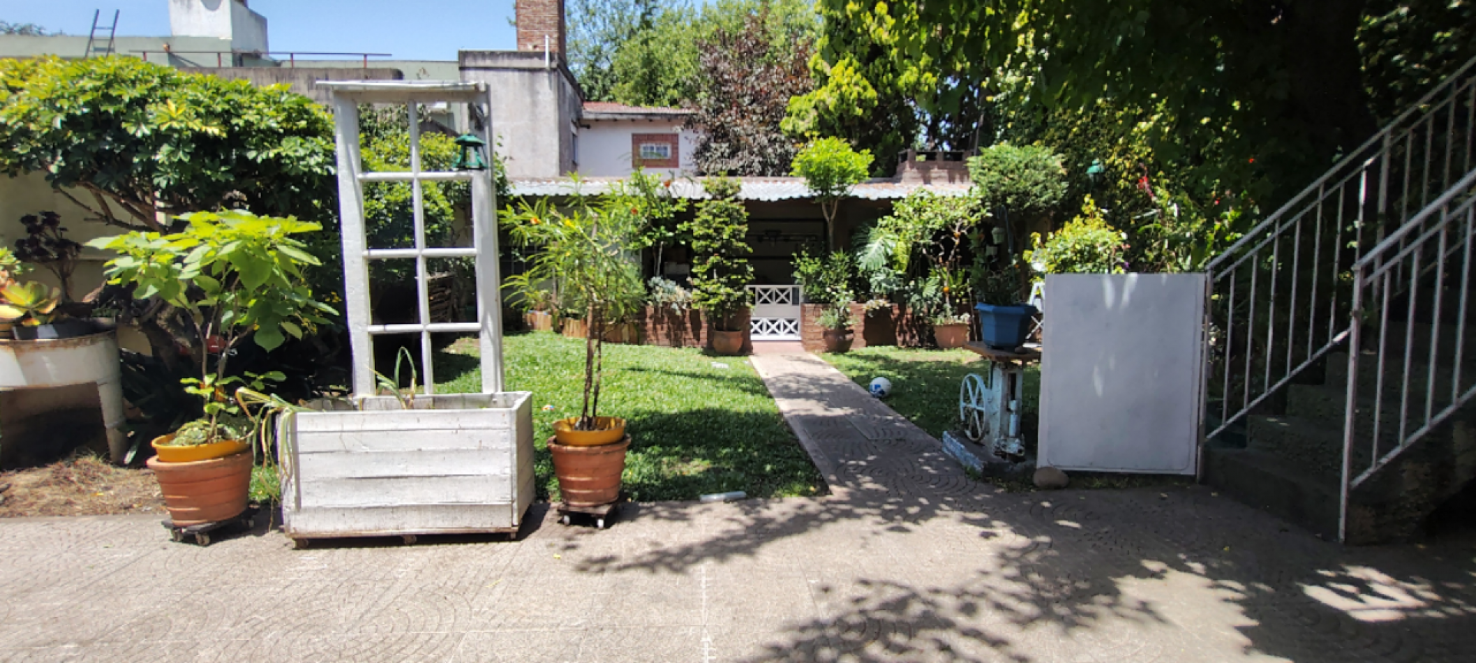 VENTA CASA EL PALOMAR 5 AMBIENTES 