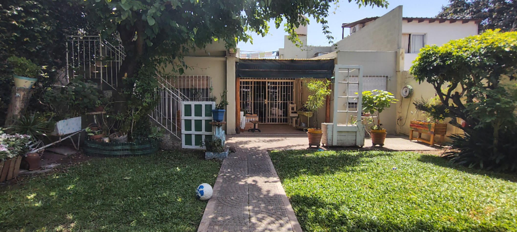 VENTA CASA EL PALOMAR 5 AMBIENTES 