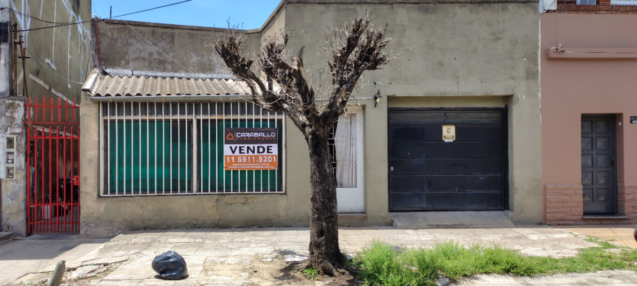 VENTA CASA A RECICLAR CON COCHERA LA TABLADA 4 AMBIENTES 