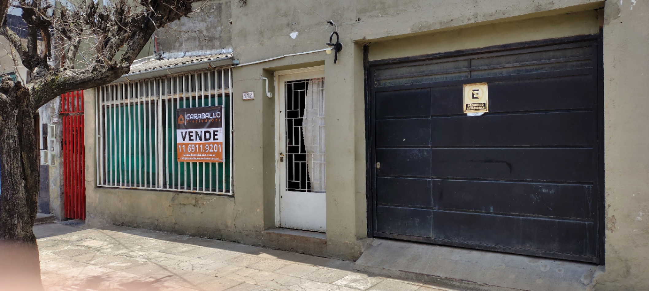 VENTA CASA A RECICLAR CON COCHERA LA TABLADA 4 AMBIENTES 