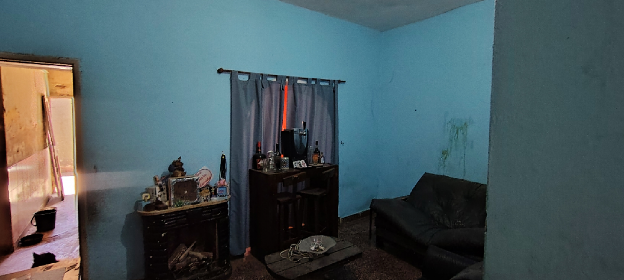 VENTA CASA A RECICLAR CON COCHERA LA TABLADA 4 AMBIENTES 