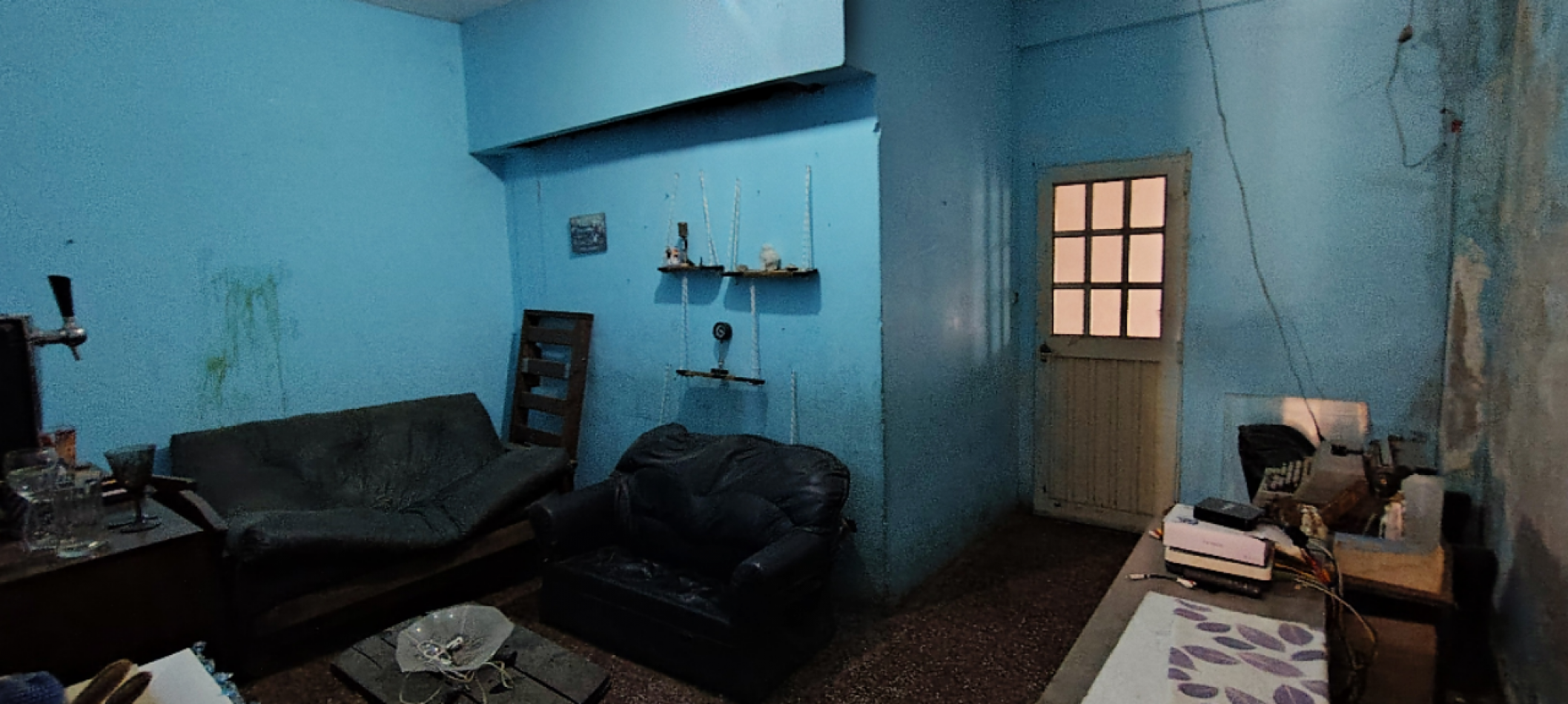 VENTA CASA A RECICLAR CON COCHERA LA TABLADA 4 AMBIENTES 
