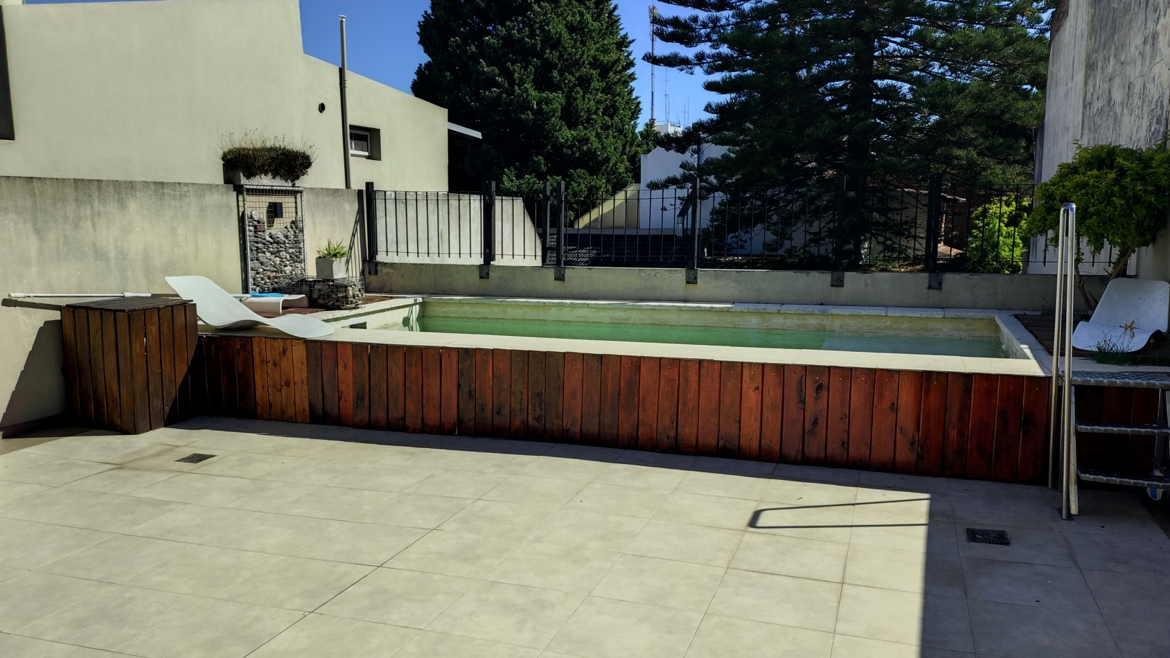 VENTA CASA CIUDADELA SUR 5 AMBIENTES CON PILETA Y COCHERAS Y/O DEPOSITO