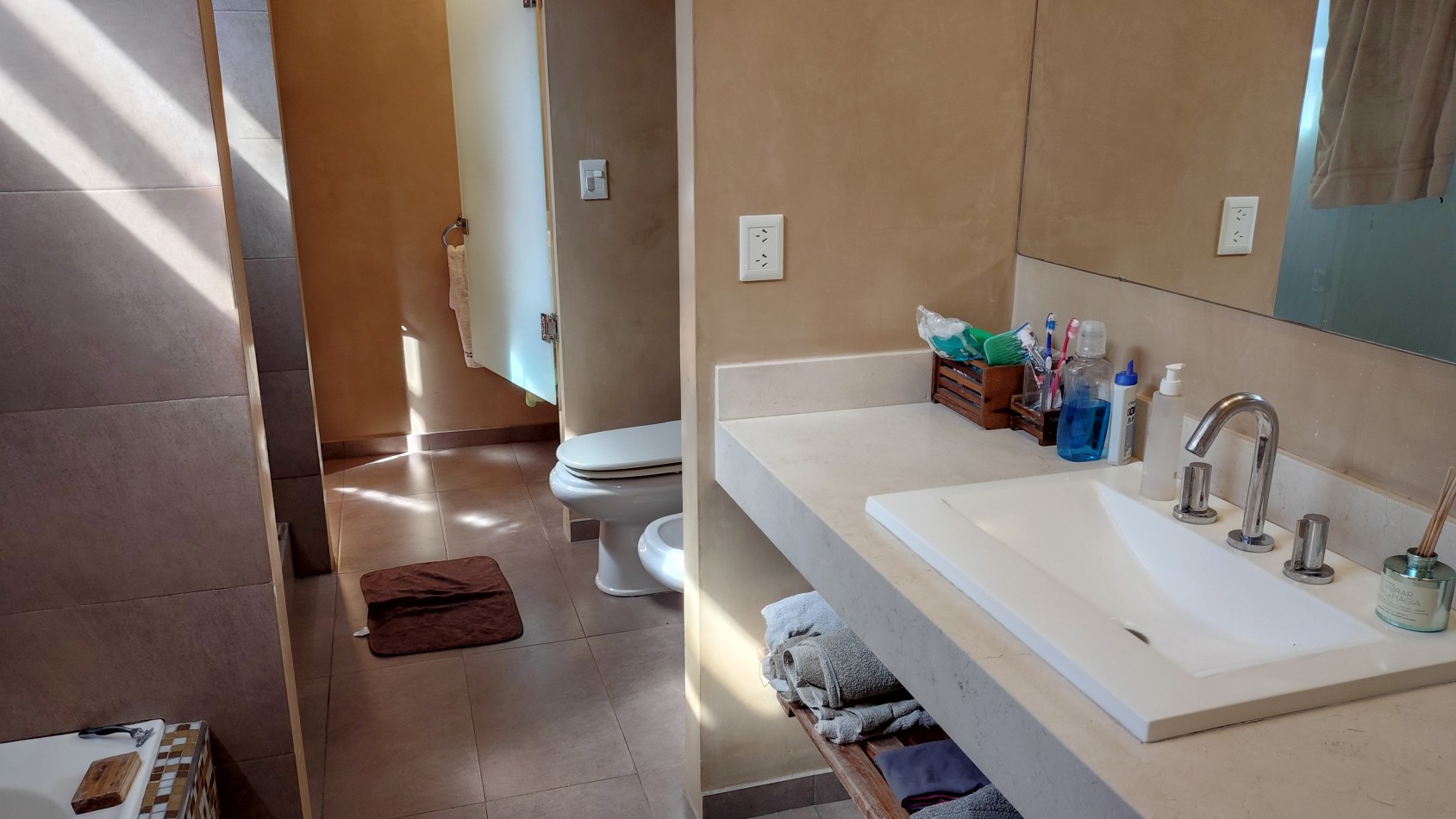 VENTA CASA CIUDADELA SUR 5 AMBIENTES CON PILETA Y COCHERAS Y/O DEPOSITO