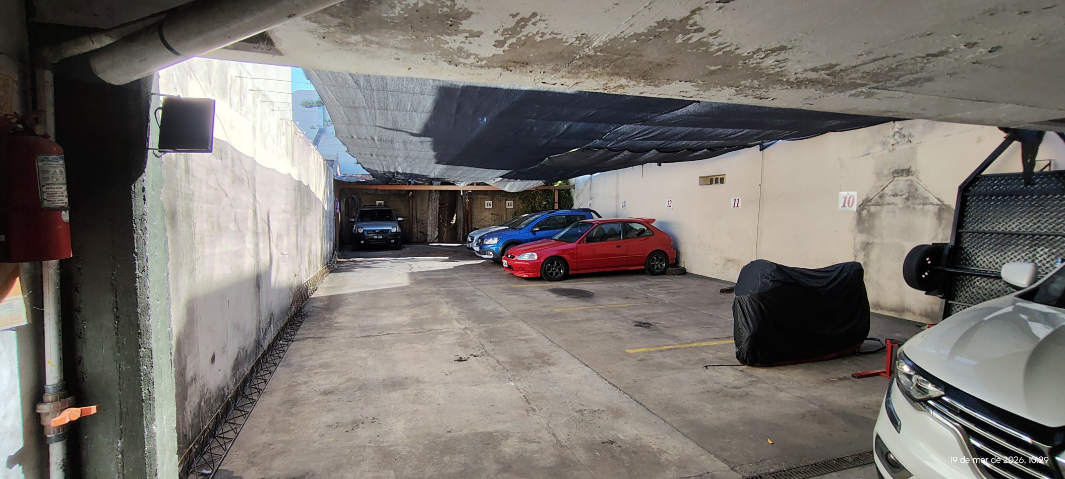 VENTA CASA CIUDADELA SUR 5 AMBIENTES CON PILETA Y COCHERAS Y/O DEPOSITO