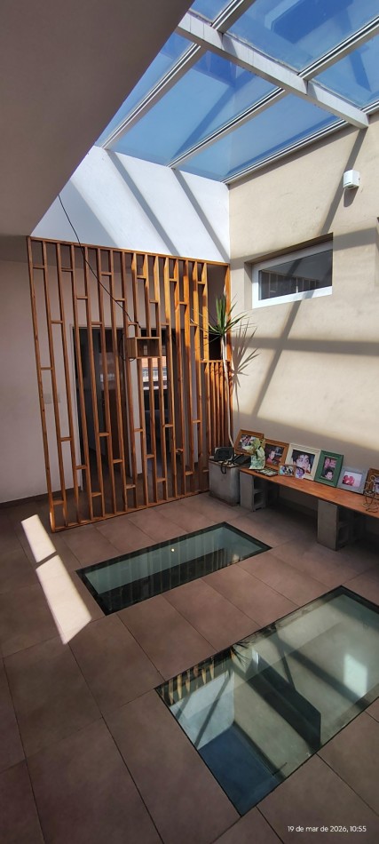 VENTA CASA CIUDADELA SUR 5 AMBIENTES CON PILETA Y COCHERAS Y/O DEPOSITO