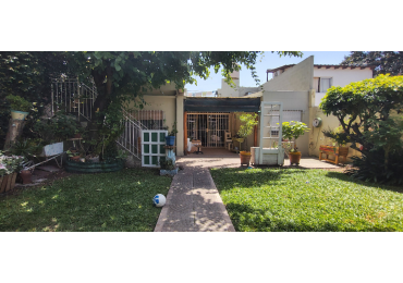 VENTA CASA EL PALOMAR 5 AMBIENTES 